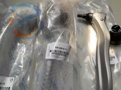 parti della sospensione del benz di Mercedes