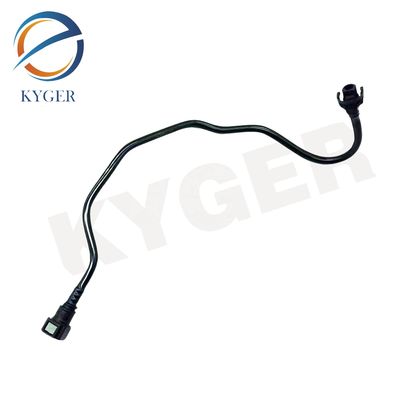 LR035629 Auto di espansione L8B28464AB Serbatoio tubo di acqua per tubi con sistema di raffreddamento professionale Auto Parts Manufacturer For Range Rover