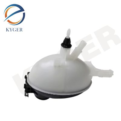 2045000049 Serbatoio di liquido di raffreddamento del radiatore anteriore con copertura 204 500 00 49 Per Mercedes Benz W204 C300 C350