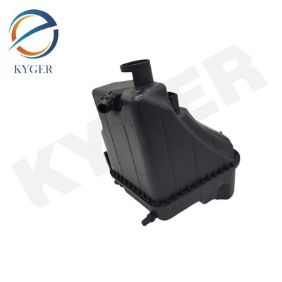 17138677649 Parti del motore Sistema di raffreddamento Serbatoio di espansione del refrigerante 1713 8677 649 Per BMW F30 F80 F21 F32 F82 F33 F83 F36